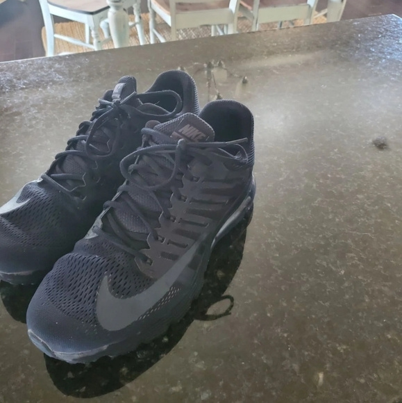nike air max size 10 mens sale